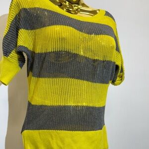 Takeout Sheer Stripe Lightweight Sweater – Yellow & Gray (Size M)